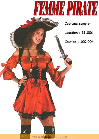 FEMME PIRATE